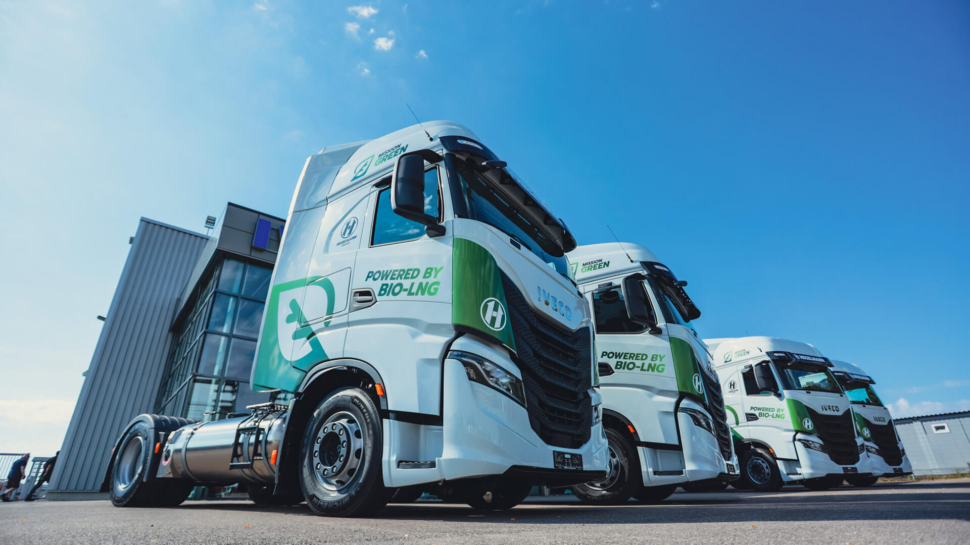 Julia-Teylor Vudmenning kastingi Yapon ayollari bilan jinsiy aloqa bepul